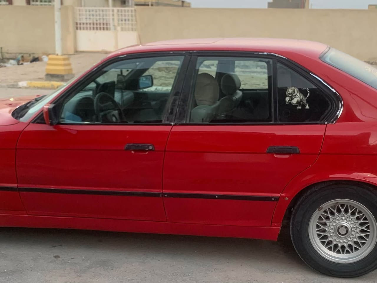 🚧🚧🚧السلام عليكم🚧🚧🚧
السعر53$💵ا 
 

للبيع🐝📦📦

BMW 525i🇩🇪

🪐اصل520i

🪐مكينه 6-25 مسكر 

🪐فانوس مشروطه حاويه

🪐كير اوتو جديد حاويه 

🪐موديل 1995

🪐رقم بغداد 

🪐سنويه لل 2027

🪐شرط التحويل 

🪐 الصبغ للجماليه فقط 

🪐اللون احمر غير محدد 

🪐 تبريد شرط ثلج

🪐غرفه جلد جديده 

كشنات جدد ميكانيك 

صاج ملكي عسلي 

🪐تخم ويل خليه

 جديد اصلي

باتري جديد بعده بل ظمان 

🪐جام كهربائي ٤ شغال

🪐كل تفاصيل السياره شغاله 

🪐كهربائيات بدون جطلات 

🪐السياره بيه نصبه كلش حلوه وكاعده واحلى من الصور

🪐مكاني الناصرية سوق الشيوخ

🪐للاستفسار

***********
