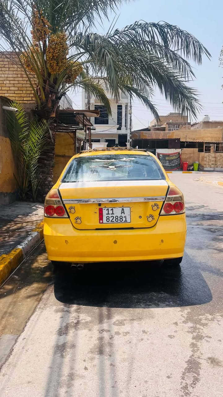 سلام عليكم بيع                                مستعجل افيو 2008وارد امريكي بغداد تحويل ثاني يوم كير اوتو مكينه الف و800تدفه تبريد  تخم تاير قفل 27ورقه من الاخير مكان بغداد ***********. /***********

نص مكتوب في الصور:
- ٤ of 9 Hasuny Hasuny منذ ٤٨ دقيقة