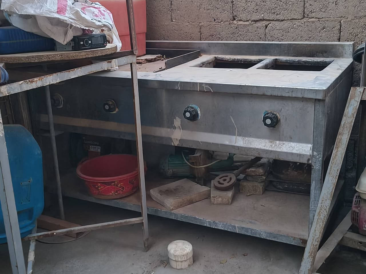 طباخ فنكر وبركر • ميز عصاير ٢ • مال چاي كاملة