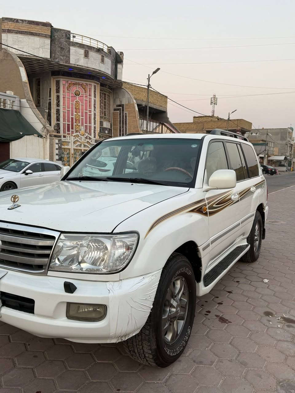 🚨 للبيع لاندكروزر فكسارا 2006 🚨

( رقم اربيل سنويه جديده باسمي مع هزه جديده سنويته لتاريخ 2030/8 شرط التحويل ابيع )

سياره مواصفات لكزز

🔹 الموديل: 2006
🔹 المحرك: 4700 سي سي V8
🔹 الدفع: رباعي 4×4
🔹 النوع: لاندكروزر فكسارا
🔹 القير: أوتوماتيك
🔹 اللون:ابيض
🔹 الداخلية:جلد
🔹 الغاز: منظومة غاز
🔹 التانكي: تانكيتين بانزين
🔹 التبريد كمبريسر جديد وادامه جديده
🔹 السيارة:سوناره مرفق مع الصور
🔹 الإطارات: دنلوب جديد وكاله اصلي مديل 2025 شهر الثامن تاريخه

تدفئه +تبريد + شاشه لمس بلاد كاربلي

للعلم سياره بيه اربع قطع صبغ بدون ايرباك وبدون دواخل 

ملاحضه السياره ادامه كامله منضومة تبريد حداديه اماميه وخلفيه مع فنجات ودبلات لوي سستم كهرباءيات كله جديد وشغال باتري منضومة الماء مع ولف الحماوه كله جديد السياره كلشي يشتغل بيه مبيه اي نقص فورويل شغال 

📍 الموقع:الكوت واسط
💰 السعر:  بالخاص او اتصال
📞 للاستفسار:***********

السيارة جاهزة للفحص، والفحص خير دليل.
