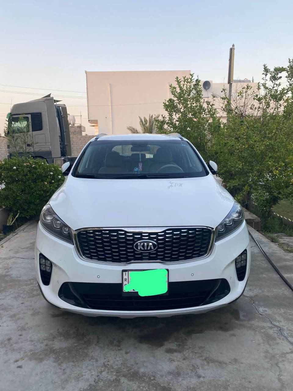 سورنتو 2018 خليجي
رقم بغداد
7 راكب 
محرك بلادي ما مفتوح 
بيها فقط بارد بالباب الخلفي 
السعر 220$و بيها مجال شويه

‭***********‬
