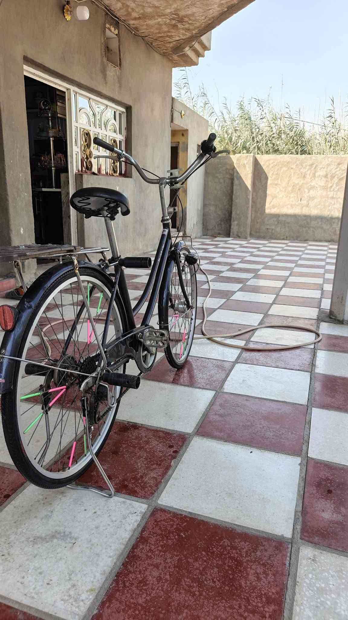 بايسكل للبيع ياباني اصلي بايسكل جديد مستعمل اسبوع فقط كامل اي نقص مابي  الرقم  ‏‪***********‬‏ المكان بابل حله حساس كير شغال
