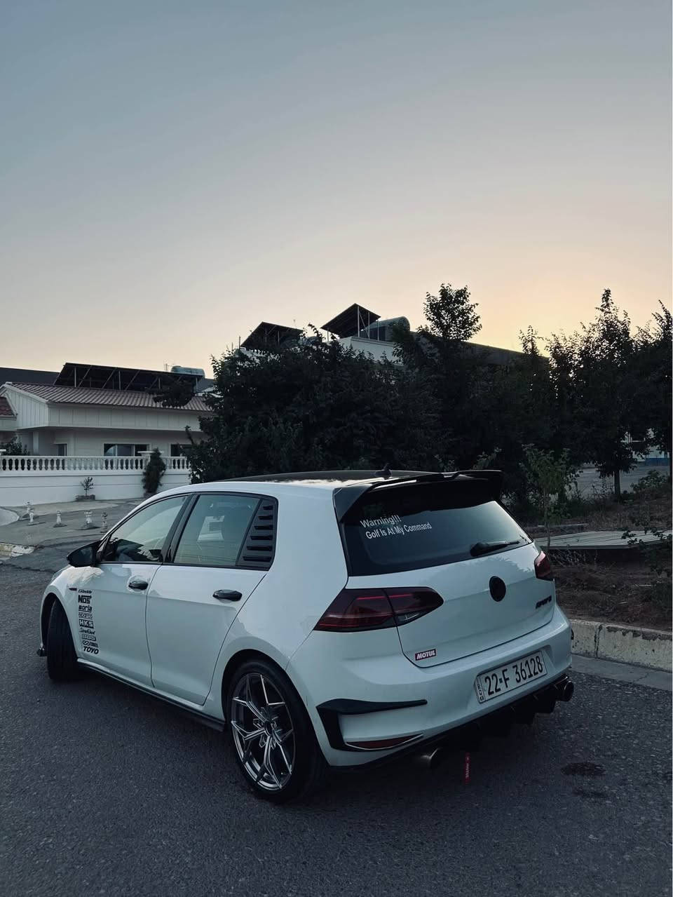 بِسْمِ اللَّـهِ الرَّحْمَـٰنِ الرَّحِيمِ
Golf GTIs 2017  🔥✈️ 

چامرخ و نیو دەرگای سبوخە 
کەمەک ناودەرکەی سبوخە
٢ pdr بچوکیش 
پێش و پشتی کەپسە 
ڕادێتە بیلادی بە شەرت حەماوە
یەک دینار مەسرەفی تێدا نیە
١١٢٠٠٠ هەزار ڕۆیشتوە   
………..
داون پایپ 
سیتەمی گزۆزی AK-47 خۆشترین سەوتی لە سەرە
بەرمەجەی سوکان یەک فڕە 
باک فایەر
لانج کۆنتڕۆل 
بەرمەجەی ٣ ماپ 
Stage 1+🔥🔥
کێڕ و مەکینەی بەشەرت فەقەت
قەپاخی کرایتەوە
تایە و ویلی نوێ و دەگمەنی لەسەرە 
داوای ١٢٨لێدەکەم مەجالی تێدایە 
شوێن/ هەولێر-کۆیە 
*********** أربيل, العراق
