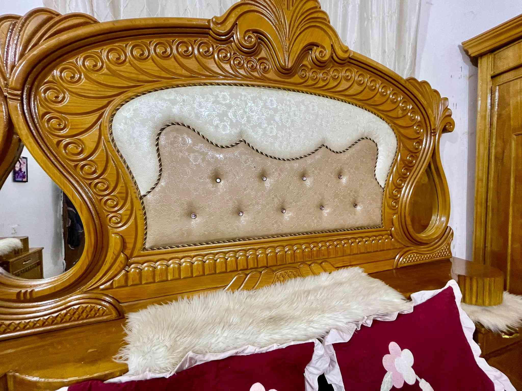 غرفه عراقيه نظيفه كلش البيع سعر 900 وبه مجال عنوان زبير رجآ مو شراي لايتصل ***********
