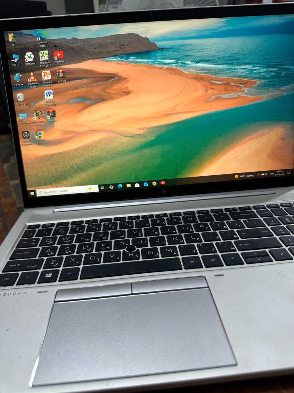 سلام عليكم للبيع لابتوب. HP 
مواصفات
…………………………… 
HP EliteBook 850 G7 Notebook PC
    Windows 10 Pro 64-bit (Build 19045)
Intel(R) Corei5-10210U بتردد 1.60 كيكاهرتز (8 أنوية)
(RAM): 16 كيكابايت
يدعم بصمة الابهام 
كيبورد ضوئي ذاكرة 512
