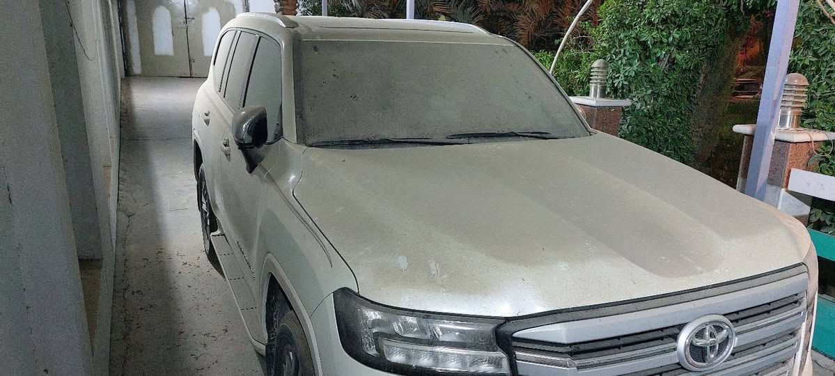 سلام عليكم لاندكروز شركه ساز رقم بغداد موديل ٢٤ ماشيه ٢١ مكفول كفاله عامه سعر ٦٩٠ استفسار ***********
