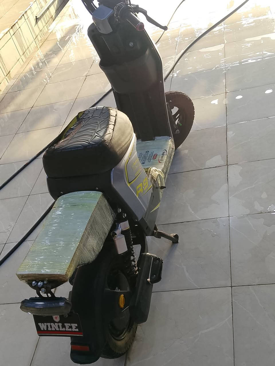 R9 مديل 2025 كفاله ماناقصهه شي سعر 300 عنوان زبير شراي اتصل ***********
