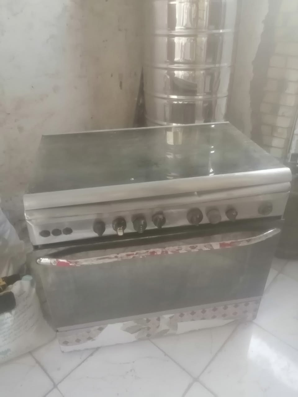 طباخ خمس عيون كل شغل عيون وفرن ب90 بيه مجال ***********
