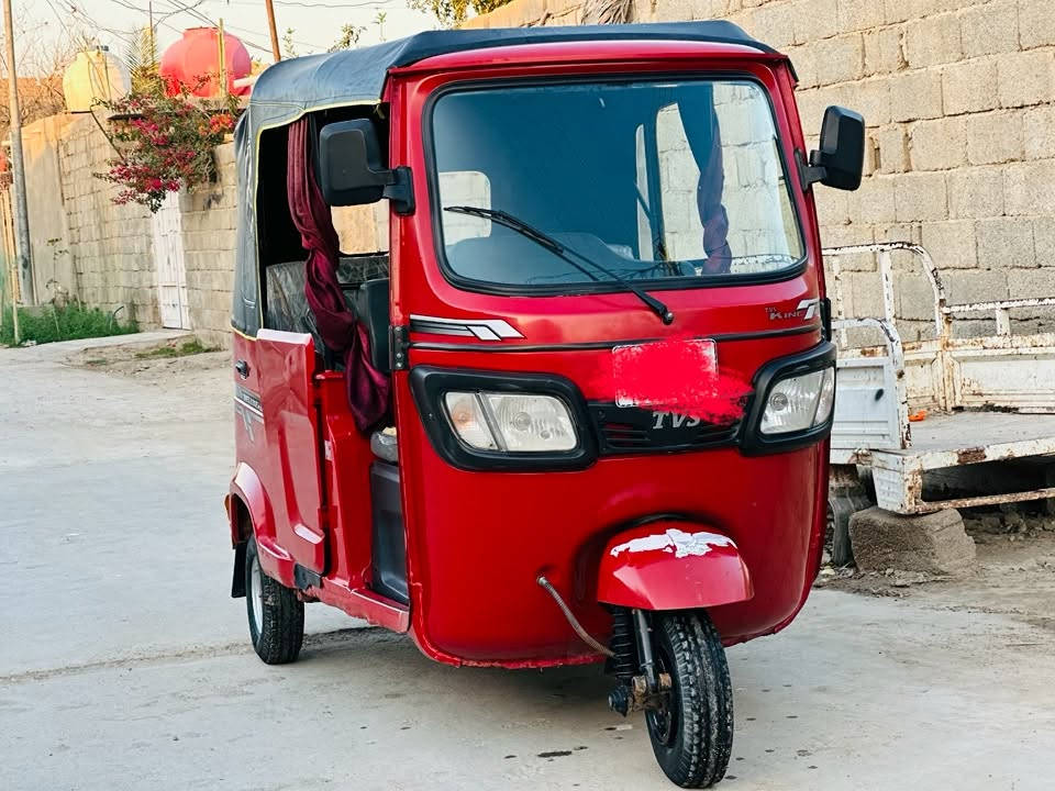 تكتك TVS 22  كفاله عامه
رقم ذي قار مداور ثاني يوم سعر7500 بيها مجال بسيط *********** اتصال فقط مكاني الدوايه
