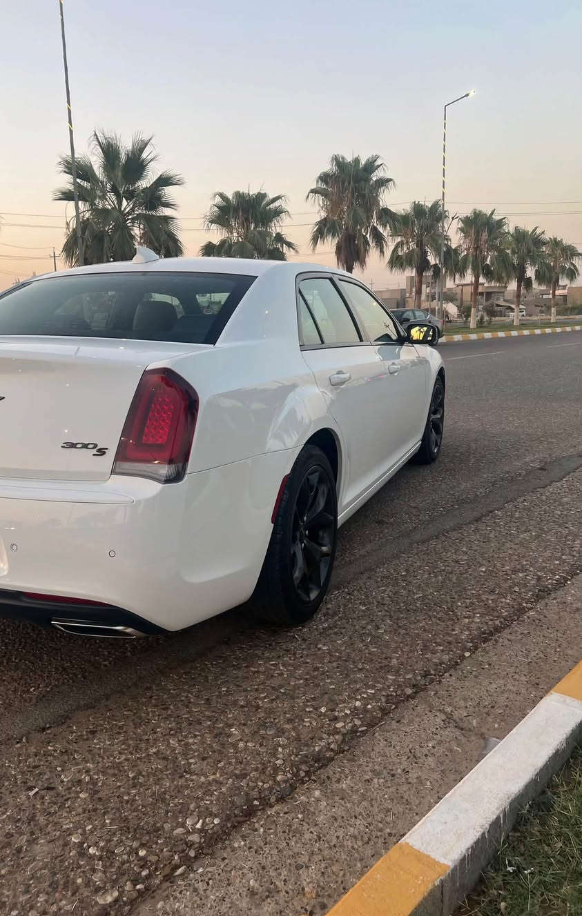السلام عليكم 

للبيع اوباما S300 2023 فول مواصفات 
امريكي : كلين تايتل 
ماشيه : 54 mli
رقم اربيل (تحويل مباشر )

رقم الشاصي : 2C3CCABG6PH628255

السعر :355 $ مجال بسيط 

مكان :كركوك  

التواصل : ***********
