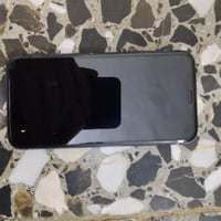 آيفون ١١ • اسود • ١٢٨