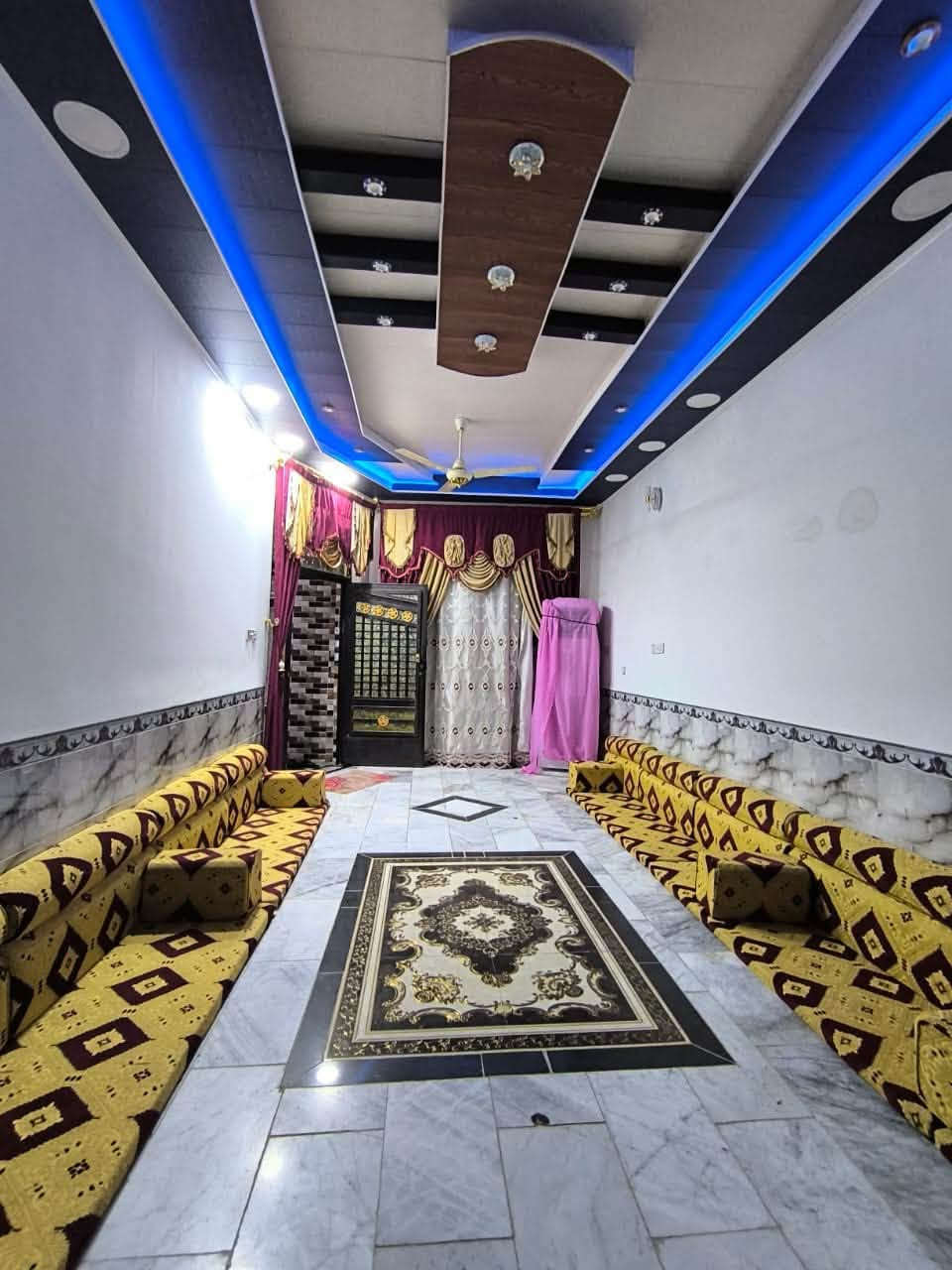 الحريه علّه ساحة • ١٣٤م • غرفتين