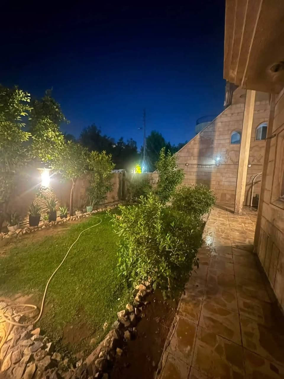 🏡 للإيجار – دار سكني مميز

✨ فرصة رائعة للسكن العائلي في موقع مميز.

🔹 المساحة: 600 متر

🔹 5 غرف نوم

🔹 حديقة واسعة

🔹 صالة

🔹 مطبخ

🔹 حمامات وخدمات

🔹 مناسب للعوائل

📞 للاستفسار والحجز:

***********

🏢 مكتب المصطفى للاستثمار والتطوير العقاري

#للإيجار #عقارات_بغداد #عقارات #دار_للإيجار #استثمار_عقاري #مكتب_المصطفى #بغداد
