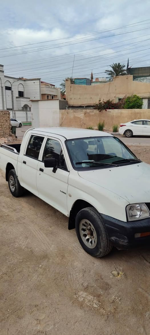 السلام عليكم سياره مسبوشي موديل 2006 رقم بغداد انكليزي شرط التحويل سياره مكفوله من كلشي تبريد ويه السويج للاستفسار ***********

