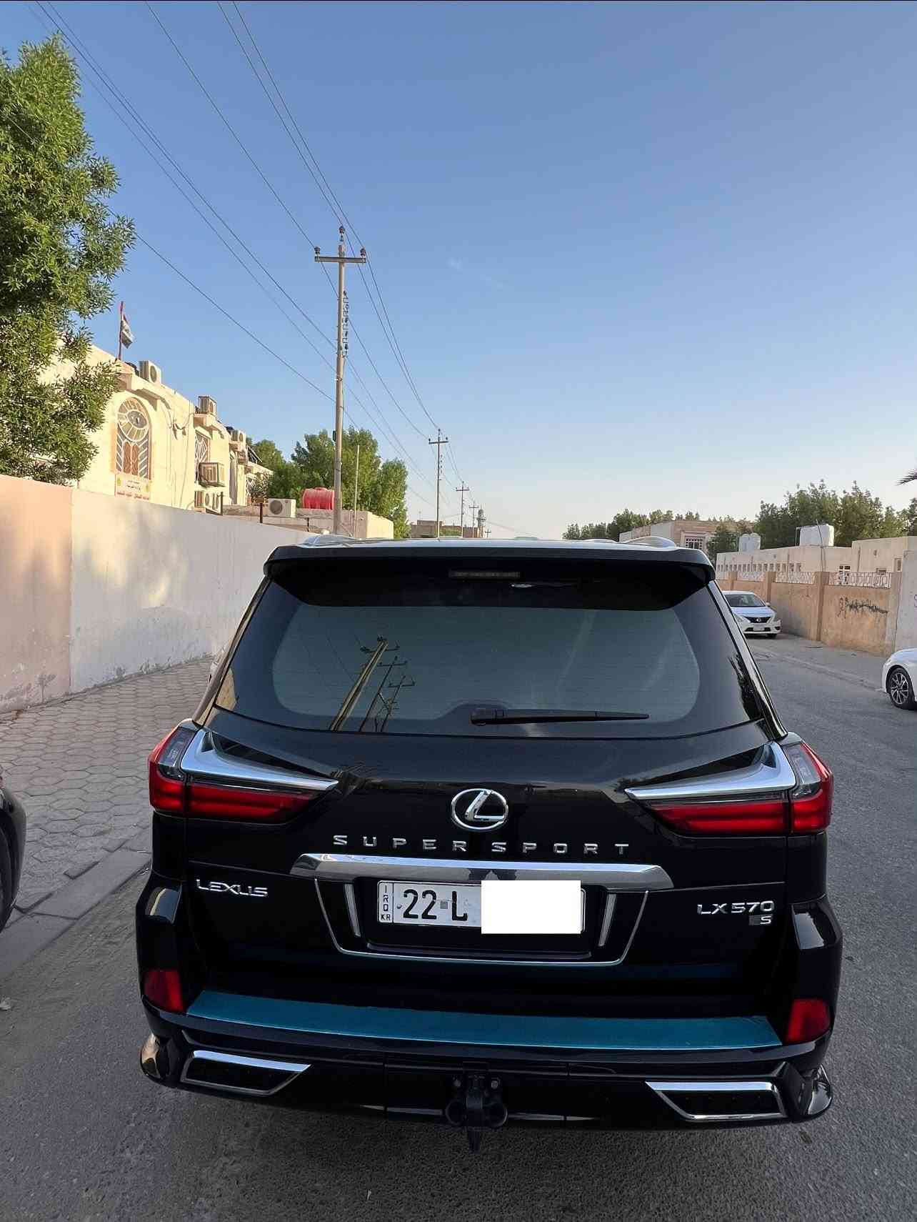 للبيع لكزز ٢٠١٩ سوبر سبورت اصل فول مواصفات بريم
Lexus LX 570

🚘 لكزس LX 570 موديل 2019 — فول مواصفات 🔥

* محرك V8 سعة 5.7 لتر
* دفع رباعي 4×4
* قير أوتوماتيك 8 سرعات
* فتحة سقف
* تشغيل بصمة
* دخول ذكي بصمة
* كشنات جلد فاخر
* كشنات كهربائية
* ذاكرة للكشنات
* تبريد وتسخين الكشنات
* 7 ركاب
* جنطة كهربائية
* ست رادارات
* 6 كاميرات 360°
* نظام مراقبة النقطة العمياء
* حساسات أمامية وخلفية
* مثبت سرعة راداري
* تحذير الخروج عن المسار
* نظام منع الاصطدام
* شاشة وسطية
* شاشة خلفية
* نظام صوت فاخر
* بلوتوث
* USB / AUX
* تحكم من السكان
* دبل ثقيل وخفيف
* Crawl Control للطرق الوعرة
* Multi Terrain
* تعليق هيدروليك/متكيف
* جنوط 20 إنچ
* إضاءة LED
* مرايات كهرباء وطي
* حساس مطر
* إضاءة أوتوماتيك
* تكييف ثلاثي المناطق
* ثلاجة/تبريد داخلية
* فرامل إلكترونية
* نظام نزول المرتفعات
* أنظمة أمان كاملة
* فول مواصفات خليجي
السعر ( 650 )
الشراي يتصل متوفر واتساب 
***********

