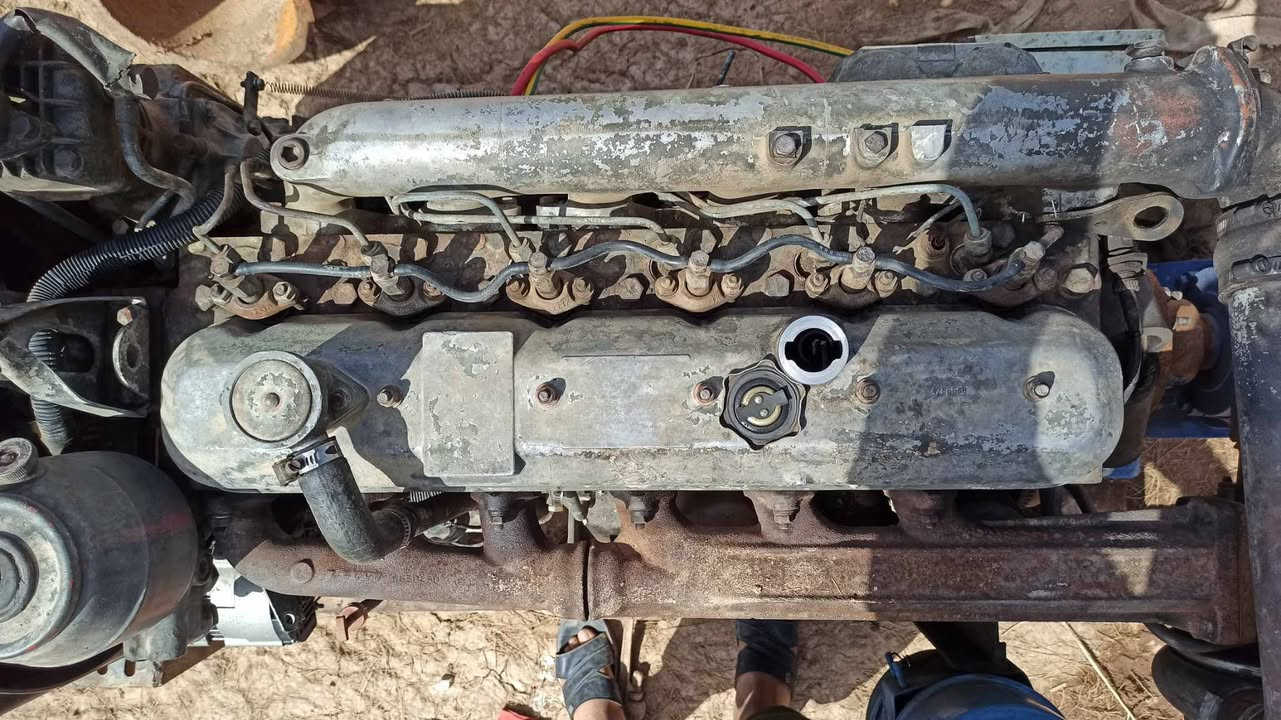 سلام عليكم محرك افيكوو حجم 120 نضيف جدن حاويه وماء مشتغل بل عراق فقط ريه وحده محرك بلادي حجم 10X12خنزيره ام 👑 التاج ضقط عالي محرك بيه ماي خير من لله بواري 10 متر حجم الحديد 4 ملم محرك تاخذه وشرط الماي مكلف بل نشر *********** المكان ميسان ناحيت سيد الرفاعي جبته حاويه ونزلته كبل  نضيف معنه الكلمه تاخذه وتكول رحملله ولديك تشغل يله تاخذه محرك مكفول لا تبخير ولا تنقيص سعره 6 مليون وبيه مجال محرك كله بلادي وماء مفتوح شرط شريكه
