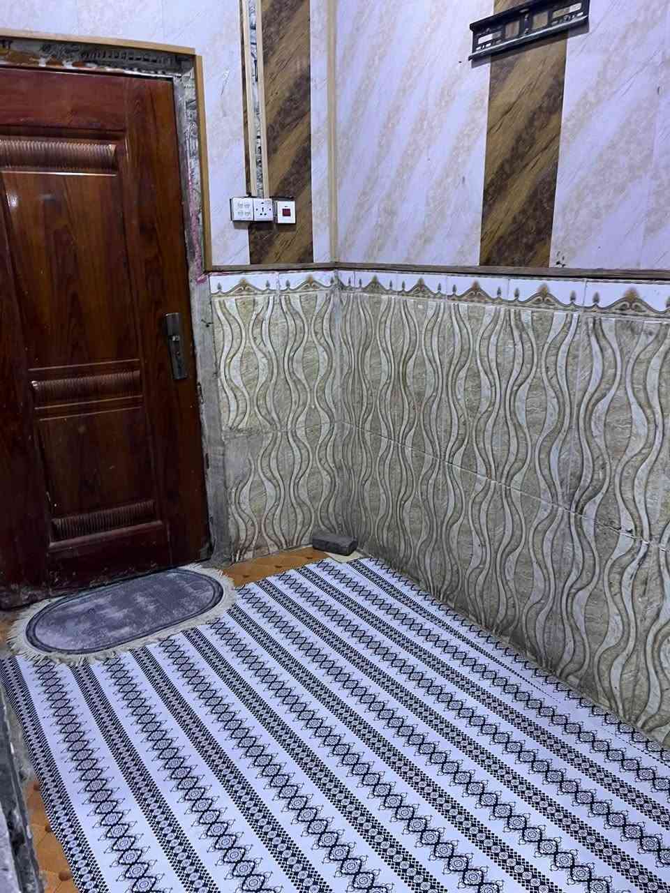 بيت للبيع في المعقل مقابيل الملعب مساحة 200 3 غرف وصالتين ومطبخ وحمام ودوانيه 
بيت للبيع في المعقل مقابيل الملعب مساحة 200 3 غرف وصالتين ومطبخ وحمام ودوانيه سعر 15 وبي مجال قليل للاستفسار ***********
