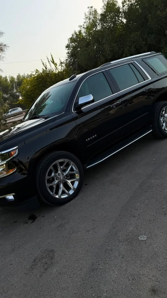 ‏‎‏‎   لـلـبـيع 

‏‎‏‎شفرولية تاهو    — Chevrolet Tahoe

‏‎‏‎وراد خليجي.     —    وكالة المنصور 

‏‎‏‎الموديل           —     2020 

فئة.                 —     بريمير  

حجم المكينه   —      V8/5300

‏‎‏‎اللون                —      اسود   

‏‎‏‎المسافه المقطوعه —  ٩٠ الف كيلو   

‏‎‏‎المواصفات 
‏‎‏‎- بصمة تشغيل
‏‎‏‎- بصمة أبواب
‏‎‏‎-تشغيل عن بعد 
‏‎‏‎-ترحيب عند الاقتراب
-ثلاجه 
-فتحة سقف 
‏‎‏‎-كشنات جلد باللون البيجي 
-كشنات اماميه تدفئه تبريد 
-كشنات خلفيه تدفئه
-كشنات الخلفيه كهربائيه 
-حساس امامي 
-حساس خلفي
-رادارات 360درجه 
‏‎‏‎- شاشه كبيره تدعم نظام الأبل كار بلي ونظام الاندرويد 
‏‎-نظام الدفع 4WD
-اشاره بالمرايه  
‏‎-هندبريك بصمه 
‏‎-وضعيات قياده 
‏‎‏‎- ستيرن بحركه كهربائيه 
‏‎‏‎- تبريد مركزي 
‏‎‏‎- بگ لايت LED 
‏‎-صندوق كهربائي 
‏‎‏‎-كرسي السايق والراكب بحركه كهربائيه
‏‎‏‎-تحكم ستيرن جهتين 
-تنبيه ما قبل الاصطدام 
‏‎‏‎-تحديد سرعه 
-مساعد نزول المنحدرات
‏‎‏‎-مانع انزلاق 
‏‎‏‎-ليد نهاري
‏‎‏‎باقي المواصفات المعروفه 

‏‎‏‎السعر            —      400$ 

‏‎‏‎رقم السياره    —      بغداد

رقم الهاتف   / *********** / ***********
