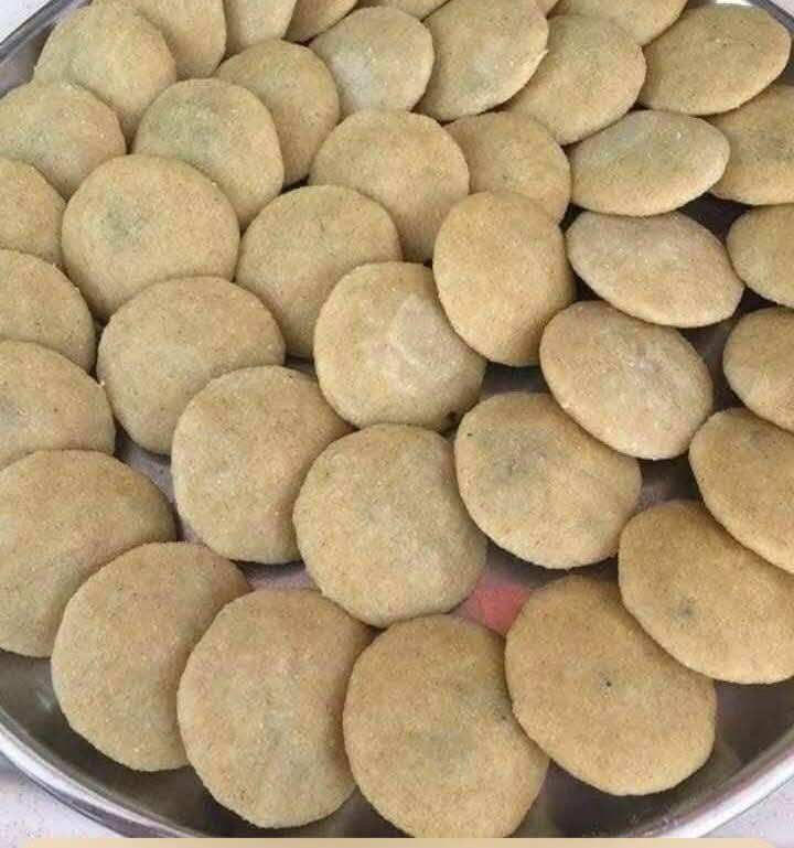 متوفر حسب الطلب الحجر مفتوح
(واللحم ذبح من علي صبح) عندي خدمه توصيل

كبه برغل قلي ٣٠ قطلعه ١٢
كبه برغل سلق ٢٥ قطع ١٢
كبه تمن 80 قطع ١٥
بوارك ٢٥ قطعه ٦
جدر دوالمه ١٠
لكيجه الكيلو ٦
اللحم بعجين ٢٥ قطع ١٥
