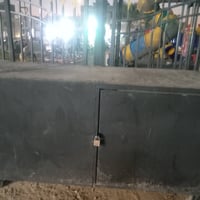 ميز حديد • جديد • واتساب