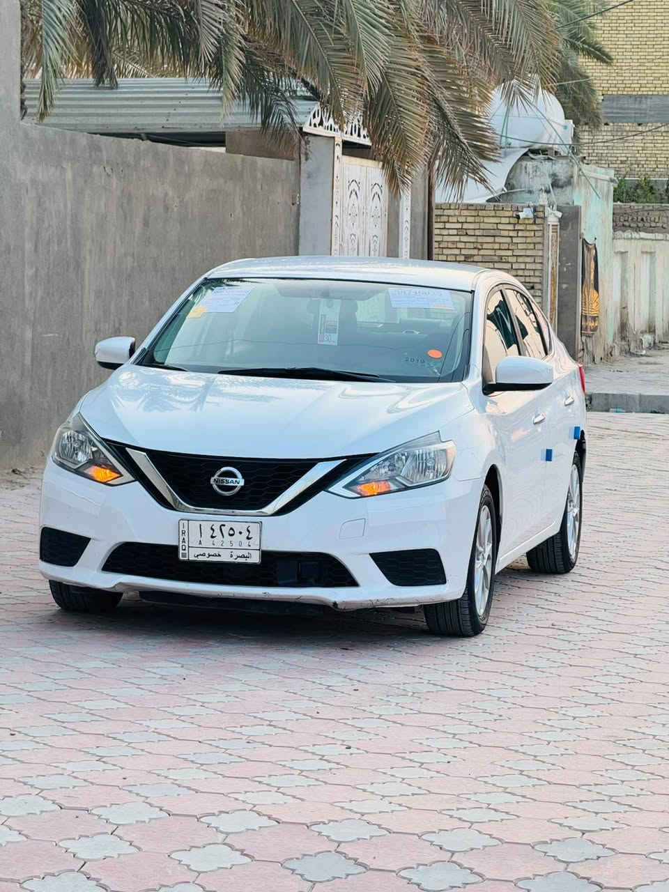 السلام عليكم ورحمة الله  نيسان سنترا موديل 2019  وارد أمريكي  حادثه جانبي تبديل ابواب اصليات  بجم كبس الشركه حادثه مرفق مع النشر السياره  جاهزة  وجديده استخدام شخصي محرك 1800 كفاله كير تخم تاير صار اسبوع جديد  مواصفات نص فول حره تحويل  ثاني يوم السعر 95 وبيه مجال للشراي العنوان ناصريه مركز المدينه قرب مطعم الحوراء  موبايل ***********

