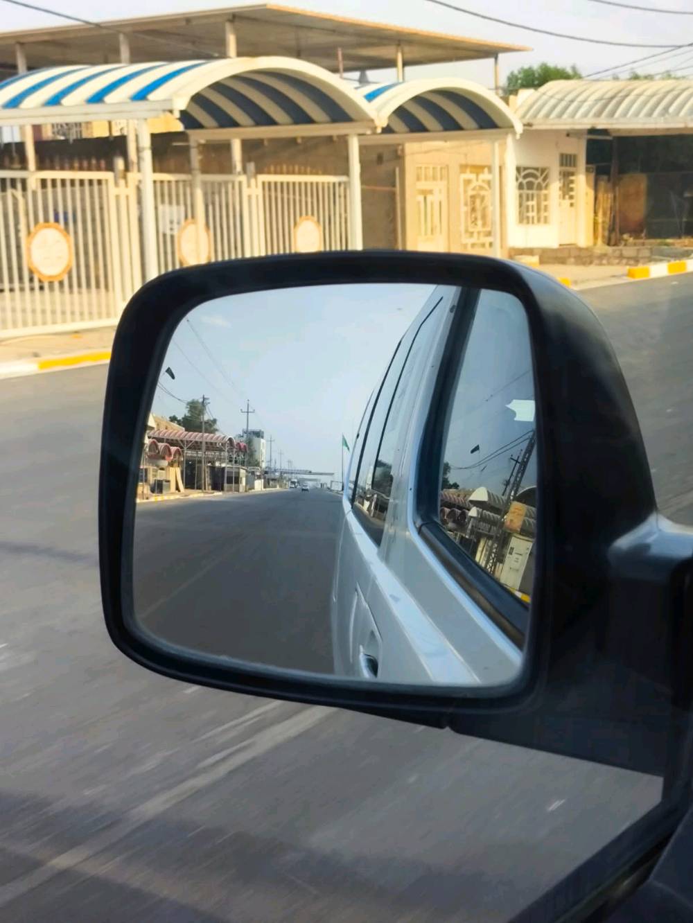 سياره كفاله عامه وجاهزه من كلشي تبريد  مكينه كير اكسل حداديه كله جديد وبشرط رقم انكليزي سنويه 2030 باسمي