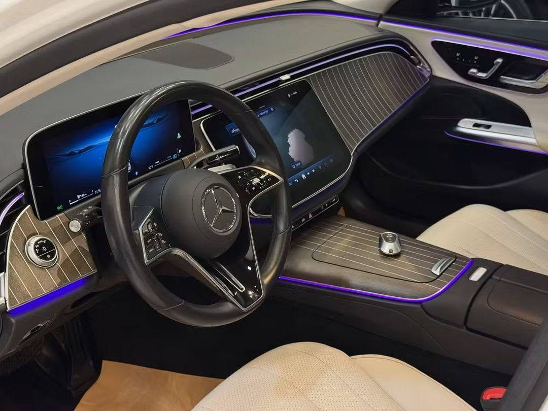 مرسيدس E350 AMG • ٢٠٢٥ • وارد امريكي
