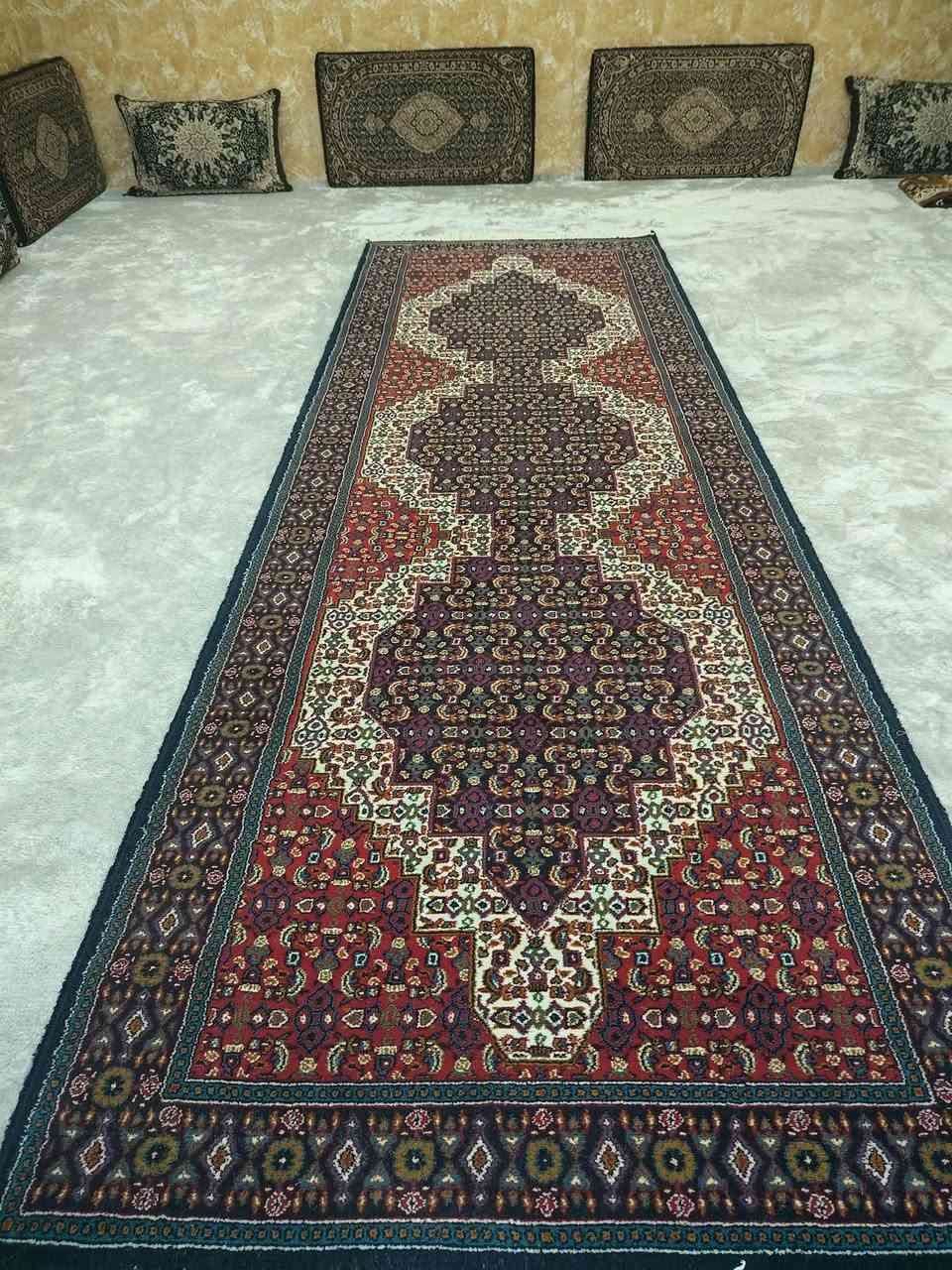 فروشتنی خێرا فەرشی ئێرانی 700شانەیی ئەسڵی 4 دانەیە 2 دانەیان 1×3 و 2 دانەیان 1×5 هەرچواریان پێکەوە دەفرۆشین زۆرپاک ماونەتەوە فەرشەکان 20 ساڵ تەمەنیان هەیەو زۆر پاکنو تازە لە غەسل هاتونەتەوەو ڕانەخراون نرخی هەر چواریان 450 مەعامەلەیە لە سلێمانیم ***********
