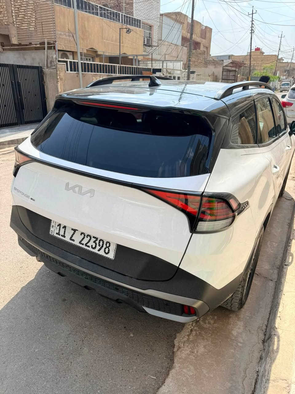 السلام عليكم كيا اسبورتج اكس ابرو برستيج فوول مواصفات يعني خمس كامرات كشنات تدفىه تبريد بانوراما ماشيه 22 ميل السياره بيها 3قطع صبغ ايرباك فقط برده رقم بغداد باسمي شرط تحويل ثاني يوم سعرها 210$ مكانها بغداد الامين ***********
