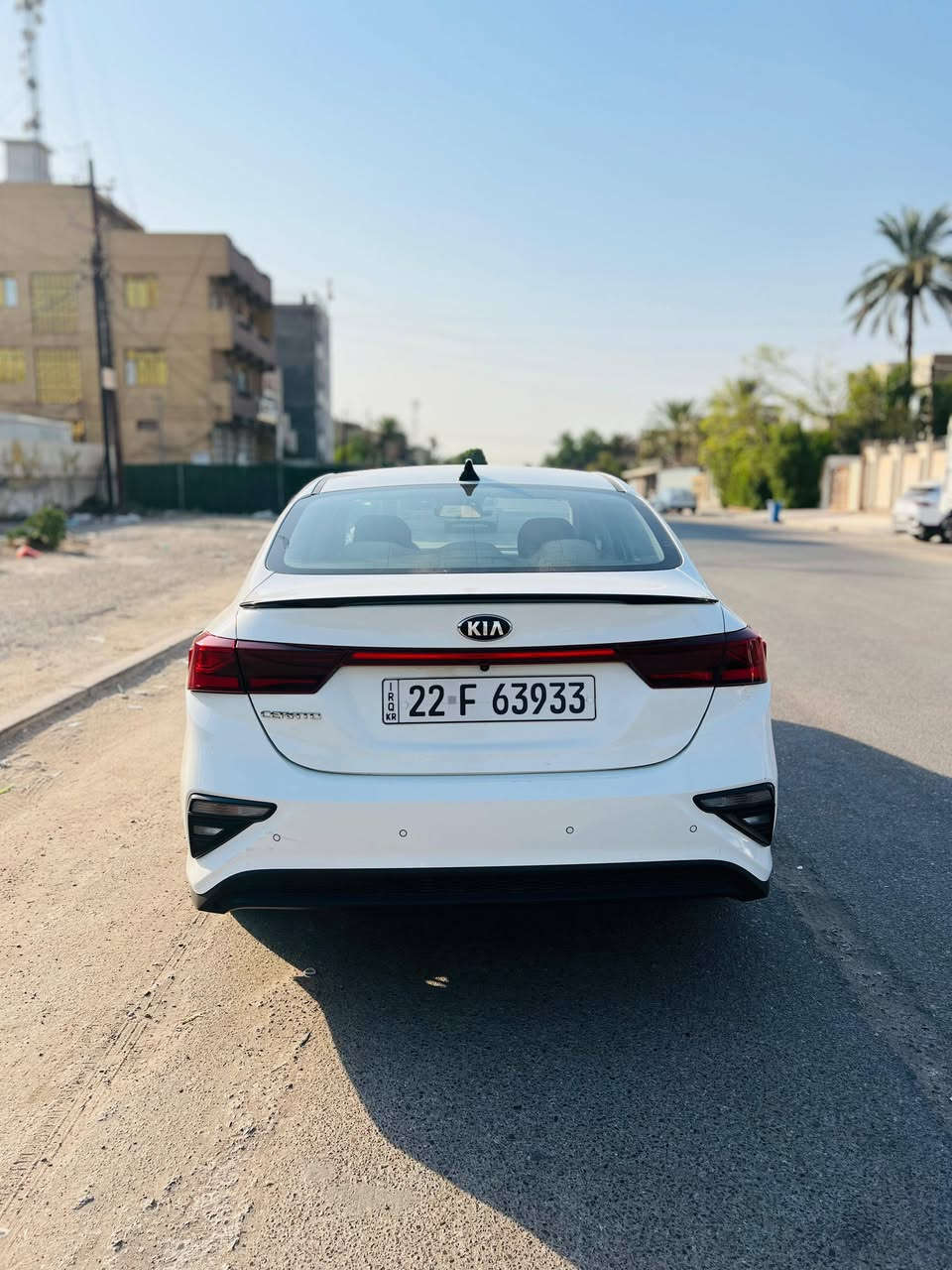 هالسلام عليكم سيراتو خليجي ٢١نص فول ماشية ٩٢ مكفوله من الصبغ فقط الدعاميه الاماميه وبيهه مكاننين بارد  السعر ١٤٦ رقم الهاتف *********** محرك١٦٠٠ العنوان بغداد السنويه بسمي
