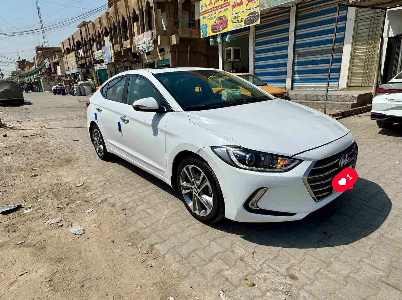 النترا 2018 خليجي 
محرك 2000 دوش
فتحه سقف
مري شفط
دشبول صاج
قطعتين تبريد
مازدات جديده اصليه
تخم تاير 
تخم اذاين مكينه
السياره مسويلها ادامه كامله وجاهزه من كلشي 
بيها تبديل وصبغ قليل
مكاني بغداد 
للاستفسار الاتصال ***********

نص مكتوب في الصور:
- 1