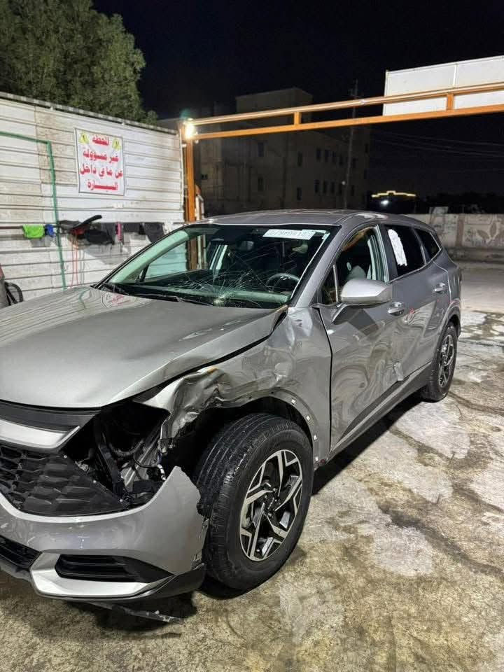 سلام عليكم
كيا سبورتج امريكي موديل 24  للبيع او مراوس ب سورنتو حديث    
 رقم بغداد باسمي سنويه 2026 جديده 
محرك GDl حجم 2500
حساسات امامي وخلفي وجانبي
السياره ماشيه 16 ميل  
قطعتين تبريد
شاحن لاسلكي 
حساسات ضغط الاطار 
نقطعه عمياء 
سايد بريك كهربائي دكمه 
تحكم استيرن جهتين 
لد امامي خلفي 
لد اناره داخل سياره 
اشاير بالمري 
كشنات جلد لونين احمر واسود 
ارضيه السياره جلد مع دوسات اصليه 
تايرات جدد 
سبير تاير ويل اصلي مع عده كامله 
3 انطمه قياده 
توقف ذاتي 
مانع انزلاق 
مثبت سرعه 
كير مكينه مكفولات 
سياره نظيفه  ماعده الحادث موضح بالمنشور  
حادثها جاملغ 
سعر 205 وبيها مجال 
بغداد الزعفرانيه 
***********
