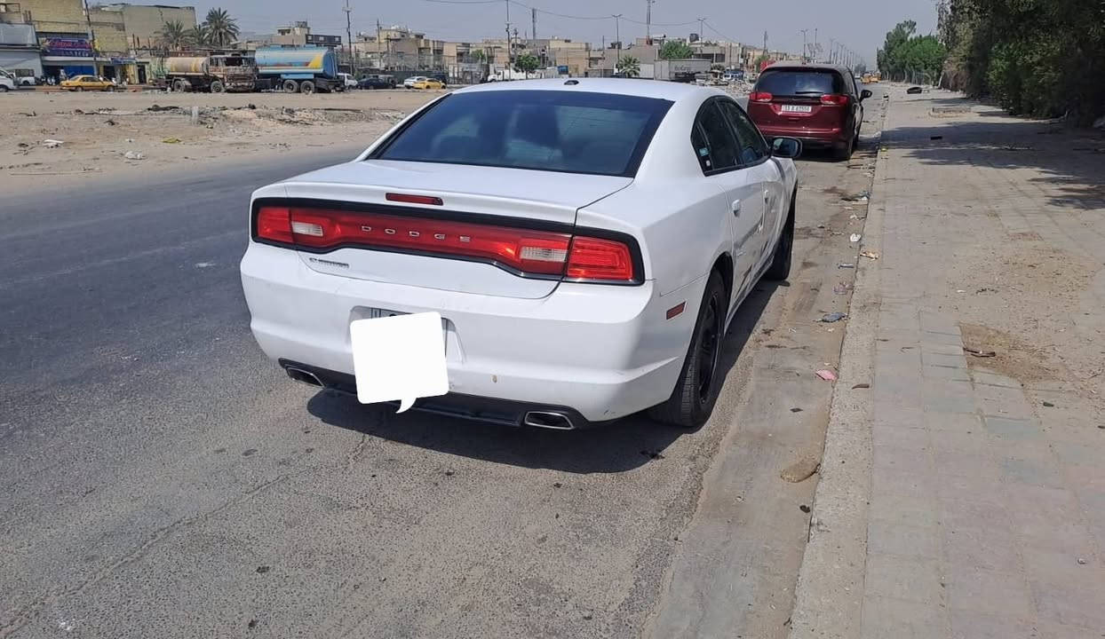 السلام عليكم ورحمة وبركاته للبيع جارجر ادوات كص موديل ١٤ اصل سياره جديده وجاهزه للاخير بدون نقص متوم شمالي ارقام وسنويه انكليزي سياره موصفات فول للاخير ماعده الفتحه كير طياره ٨ نمر شاشه جبيره كشانه حضن كير ومحرك شرط صدر امامي وخلفي جديد كهربائيات كلها شغاله محرك ٦ سلندر 
السعر ٤٨ وبيها مجال بسيط اخوان الشراي يتصل خاص ماجاوب 
*********** تكريت, صلاح الدين

نص مكتوب في الصور:
- 4 SUNDAY