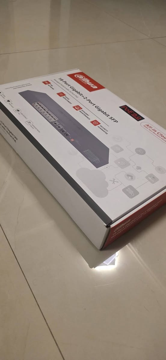 للبيع هاب سويچ دهوا 16 بورت واحد گيگا 
اخوان اشتريت هاب سويچ جديد وما احتاجيته،  اليرغب بالشراء التواصل معي على الرقم *********** واتساب او اتصال
