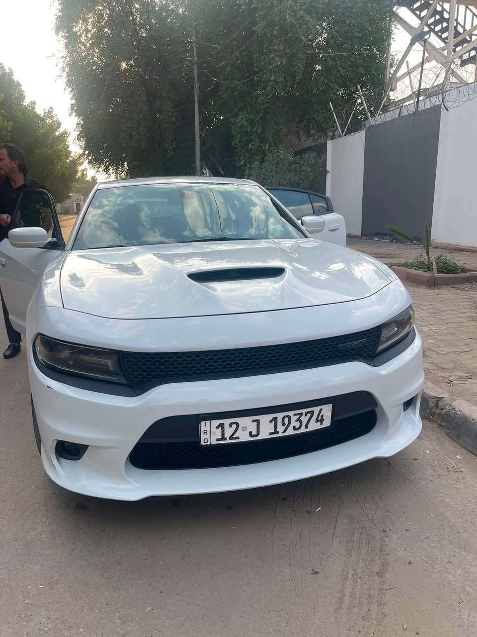 جارجر موديل 2020 جيتي فول ماعدا الرادار  كشنات تدفئة تبريد حساسات  خلفية  كشنات خزن ميموري محرك 6 سلندر 

ماشية68 الف ميل 
تبديل بابتين بدون صبغ دوسة بيهة تعمير بسيط 

 ملاحضات بسيطة بيهة

بأسمي تحويل مباشر مكانهة بغداد الحرية الدولعي

***********
