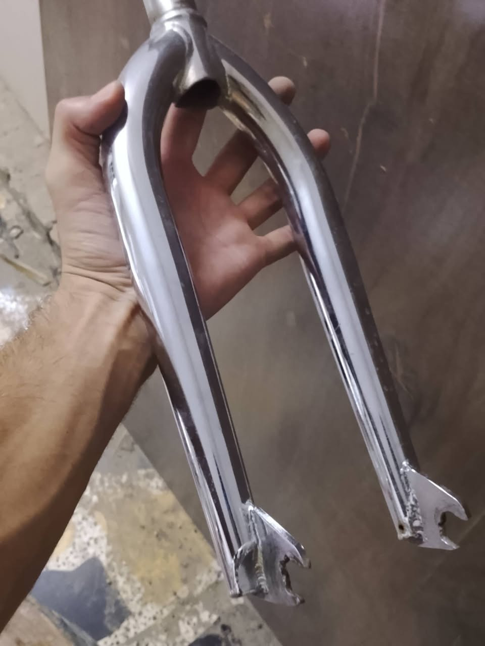 سلام عليكم  غراض bmx للبيع الغراض اصليه وقويه ونادره القطع كله اصلي والغالي للتواصل ***********
