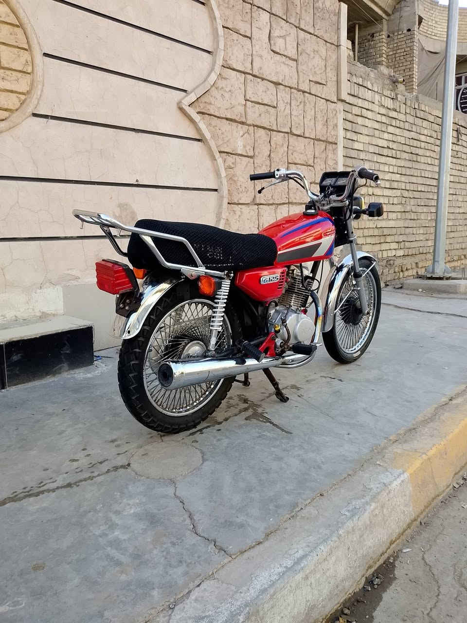 يالله ♥️ 
سلام عليكم 
دراجه موديل 2021 اوراق موجوده 4 كير كهربائيات كلها شغاله نكره هندر دراجه خير من الله نضيفه وكامله مكمله السعر 475 وبيها مجال بسيط عنوان بغداد حي النصر ***********
