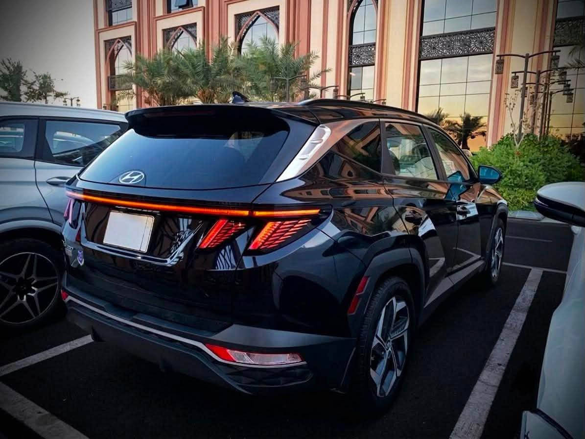 السلام عليكم متواجد فقط وتساب� للبيع توسان 2023 وارد أمريكي 🇺🇸

🚘 Hyundai Tucson 2023
📍 وارد أمريكي
📏 ماشية 27 ألف كم فقط
⚙️ مكينة GDI 2.5
❄️ تبريد قوي وبارد بالصندوك
🛠️ حادث امريكا ربع بنيد صبغ وبالعراق شبر بارد بالصندوك
•••شاصي دواخل واللغود سليمة
🛡️ إيرباك ستيرن فقط

✨ فول مواصفات:
• بصمة تشغيل وأبواب + تشغيل عن بُعد
• فتحة سقف
• مقاعد جلد مع تدفئة
• مقعد السائق كهرباء
• تبريد قطعتين بالخلف
• شاشة آيباد
• تحكمات تبريد لمس
• مثبت سرعة + كروز
• هندبريك كهرباء
• أوتوستوب
• شاحن لاسلكي
• كاميرا خلفية
• صندوك كهرباء
. رادار امامي
• نظام النقطة العمياء

✅ سيارة نظيفة
‏✅ 5NMJF3AE7PH175709
✅مرقم بغداد بأسمي
💵 السعر 185 مجال بسيط
📞 للاستفسار والتواصل واتساب: ***********

#توسان #توسان2023 #هيونداي #وارد_امريكي #سيارات_للبيع #سيارات_العراق
