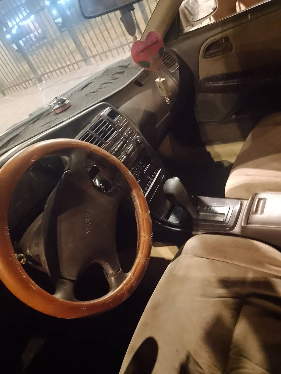 سلام عليكم شباب مارك. نفخ  مديا 94 مكفوله من ضربه  وكص ونقل كير مكينه مشروطات  تبريد شغال   سيار بسمي  سنوي لا 30 سعره 63 ستفسار ع رقم ***********
