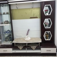 ميز بلازما • مكتبه • ارضية مرمر
