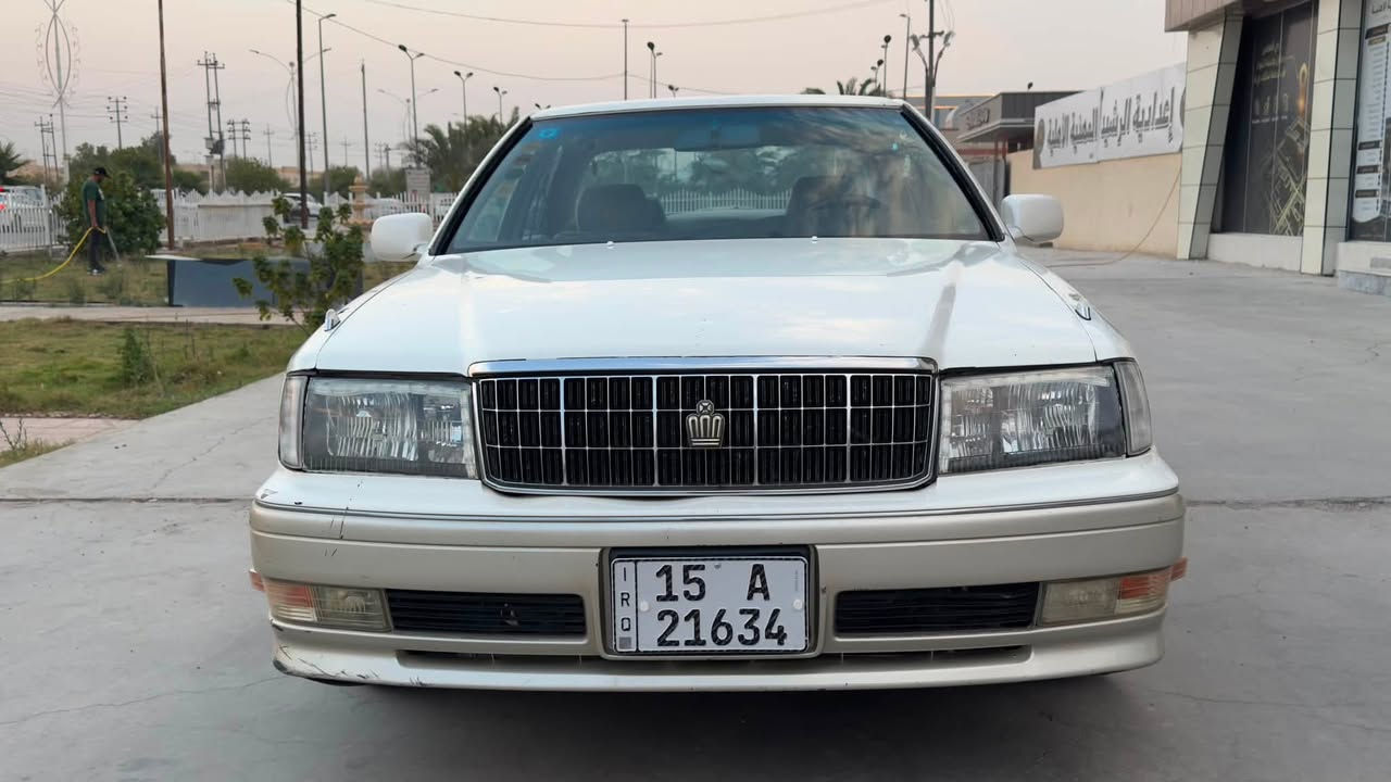 كراون راس الثور 1995 فلات مكفوله من العيب الشرعي والكصه  مكينه 2 ونص كارتون كير هسه مبدله مال حاويه سياره جاهزه تاخذهة ماتصرف عليه ربع تبريد ثلج حداديه كامله من كلشي مال جناي رقم امبار بسمي نكليزي  سنويه ل 30 مكان السياره ذي قار المركز 
***********
