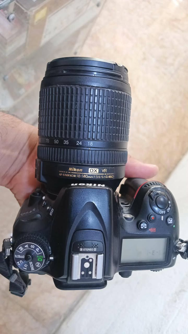 نيكون 7100نيكون 3200نيكون D90كانون7كانون 700 متوفر خدمة توصيل ***********
