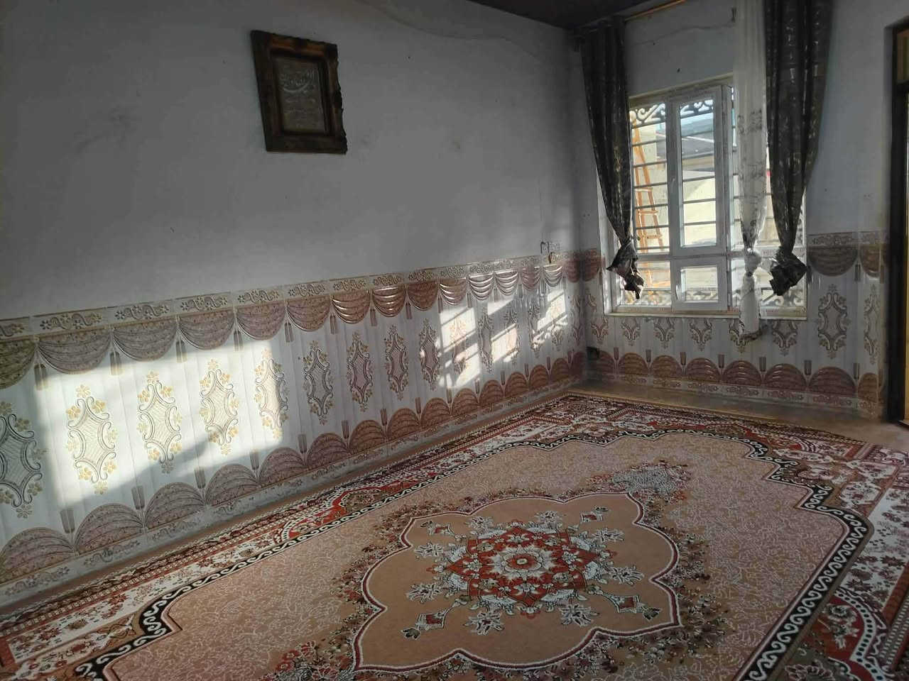 السلام عليكم بيت للبيع القادسيه قطعه 500
جاهز للسكن ( مبادره اسكان ) 

مساحه 150 متر 

واجه 5 نزال 30 

الشارع 15 متر 

مقدمه 45 مليون 

شهري 438 الف

بدون سنوي 

سعر الكلي 120 مليون 

باقي مطلوب 81 مليون يتسدد اقساط شهريه 

للأستفسار ***********
