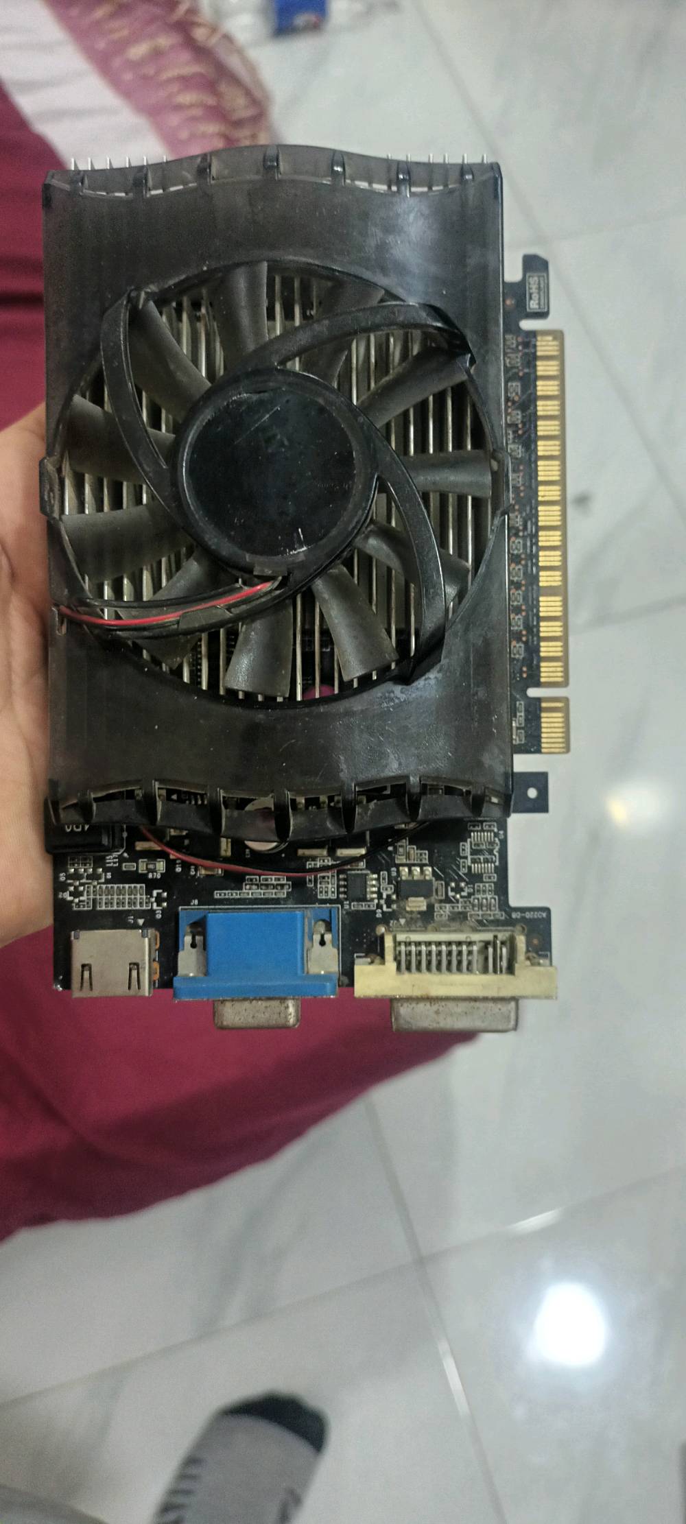 ​للبيع: كرت شاشة MSI GeForce GT 430 (سعة 4 جيجا)
​المواصفات:
​الموديل: MSI N430GT-MD4GD3  
​سعة الذاكرة: 4GB DDR3  
​ناقل الذاكرة: 128-bit
​المنافذ: HDMI / DVI / VGA
​الحالة: مستعمل وشغال بشكل ممتاز