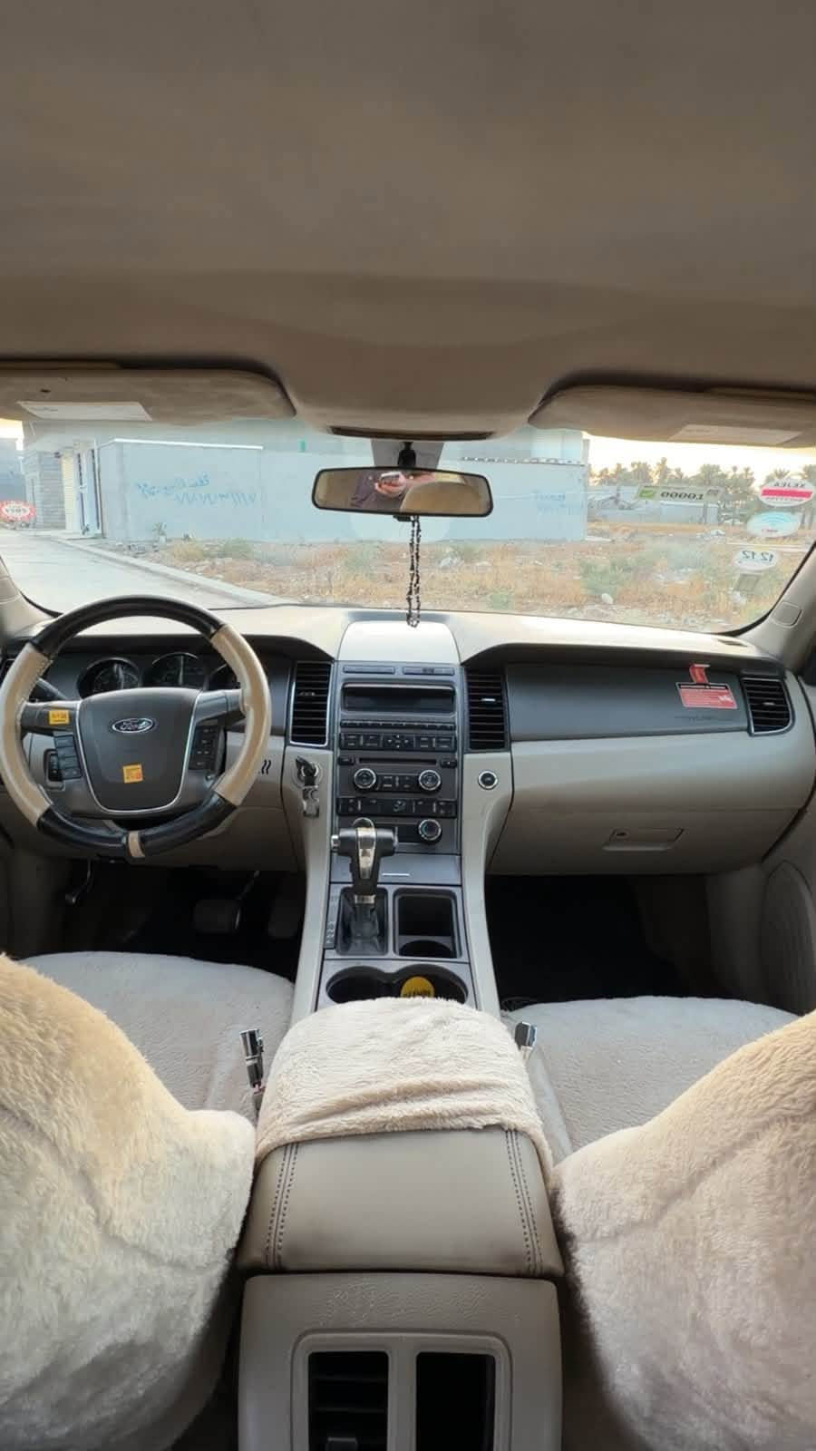 فورت تورس أمريكي ٢٠١٠
سنويه لحد ٢٠٣٠ هزه لحد ٢٠٢٧

قطعتين صبغ بونيد وباب سكن فقط

سعر 92

ضرر بونيد و باب سكن صبغ 

سنويه لحد 2030

داخل بيجي 

تبريد ❄️

صدر جديد 

باتري جديد 

ماشي190كم

كير محرك كله بشرط 

مكان ديالى خانقين 
***********

واتساب ***********
