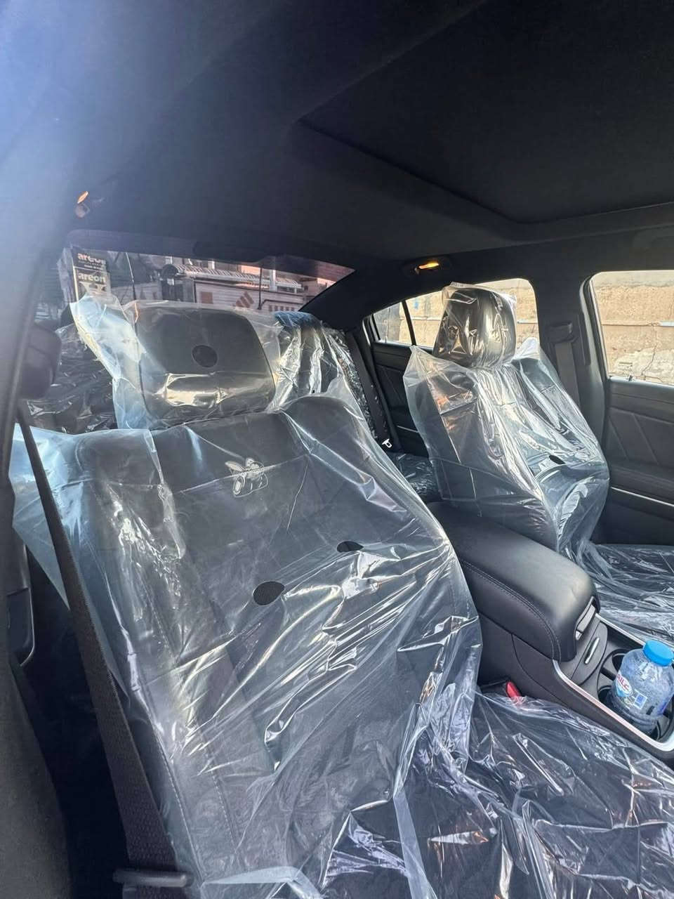 جارجر سكات باك 2023  6.400  last call  ماشية 10 الالاف مايل فول مواصفات رقم بصرة مميز
فتحة سقف رادار امامي وجانبي وخلفي مع ترحيب بالمرايا الجانبية كشنات كنتارة وجلد تدفئة وتبريد والاستيرن تدفئة والكشنات خزن ميموري والدشبول جلد والاكسل قفل والدسكات برمبو 6 بستم وباقي مواصفات الجارجر معروفة
السيارة مفتوح عقلها ومبرمجة سيفتي وعليها ولف حماوة 82 ريسنك والسرعة مفتوحة 300  km
الحادث بس بنيد مبدل 
ومن فحصناها طلع بيها جاملغ الخلفي والتكمة بيها بس صبغ بدون معجون ولابارد والجاملغين الاماميات واحد كلير والثاني بي صبغ كله من امريكا كلير بدون معجون شرط
السيارة بدون ايرباك ولافخذة ولاحدادية ولاشواصي
جارجر سكات باك 2023  6.400  last call  ماشية 10 الالاف مايل فول مواصفات رقم بصرة مميز  
السعر ٢٧٠
***********
