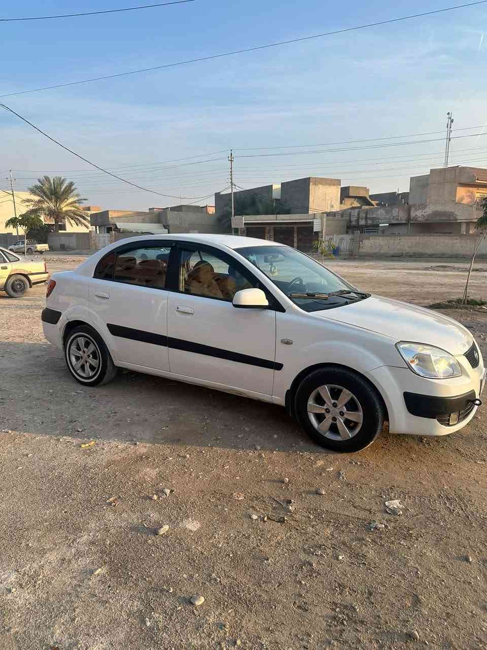 كيا ريو 2008
حجم المحرك 1600

مكفوله من التبديل والصبغ 

بارد فقط 

كير شرط محرك بدايه تبخير 

تبريد تدفئه شغال 

كهربائيات شرط 

تحويل ثاني يوم 

حداديه جديد تخم تاير جديد باتري جديد 

رقم صلاح الدين مشروع وطني 

للتواصل اتصال على السعر ٧٥ وبيها مجال 

***********
