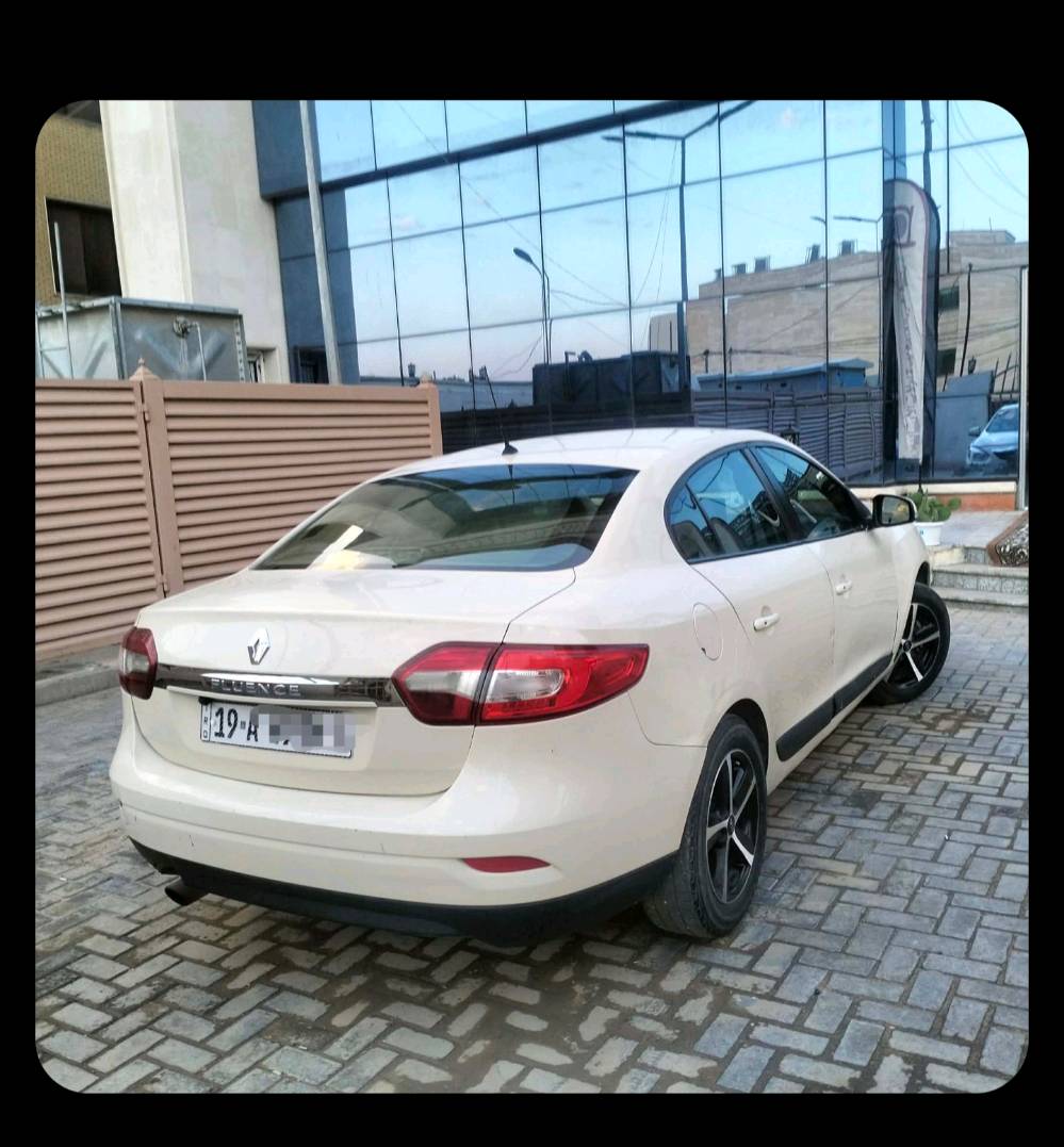 سياره رينو فلوينس ٢٠١٦ استلم شركة سياره محور كورولا جهزها سياره تبريد  شغال سياره جهزها بي ٣ قطع شاشه كاميرا  حساسات مرايات شفط جامعه كهربائي ABS كله شغال سياره بصمه لايتات زنود