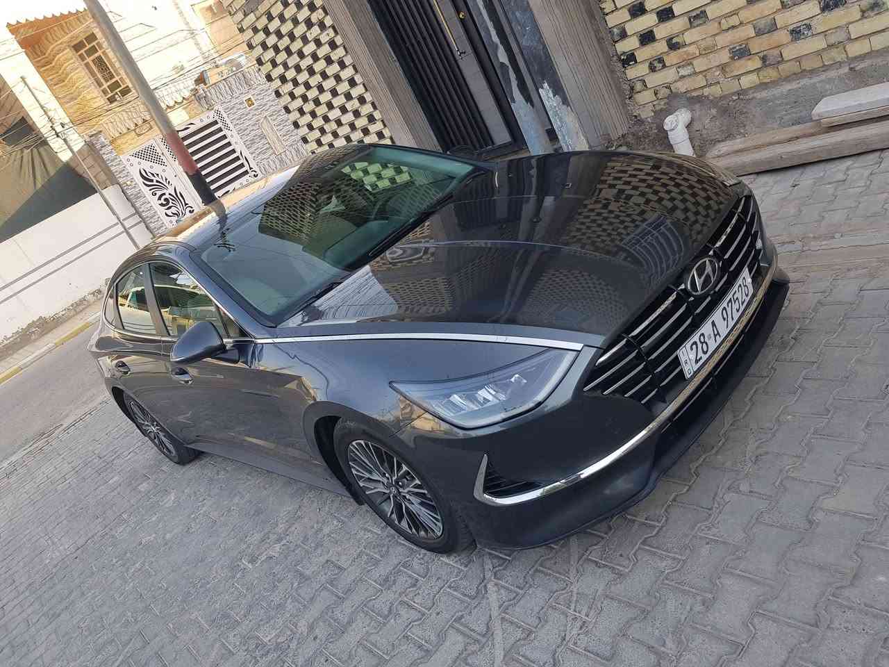 السلام عليكم
سيارة سوناتا موديل 23 وارد امريكي رقم نجف بأسمي 

سعر السياره 160ورقه مكان السيارة النجف الاشرف
***********
