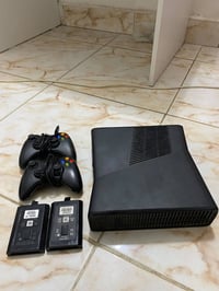 اكس بوكس ٣٦٠ • هاردين ٢٥٦ • مع يدتين